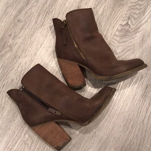 Sbicca Chestnut Brown Booties